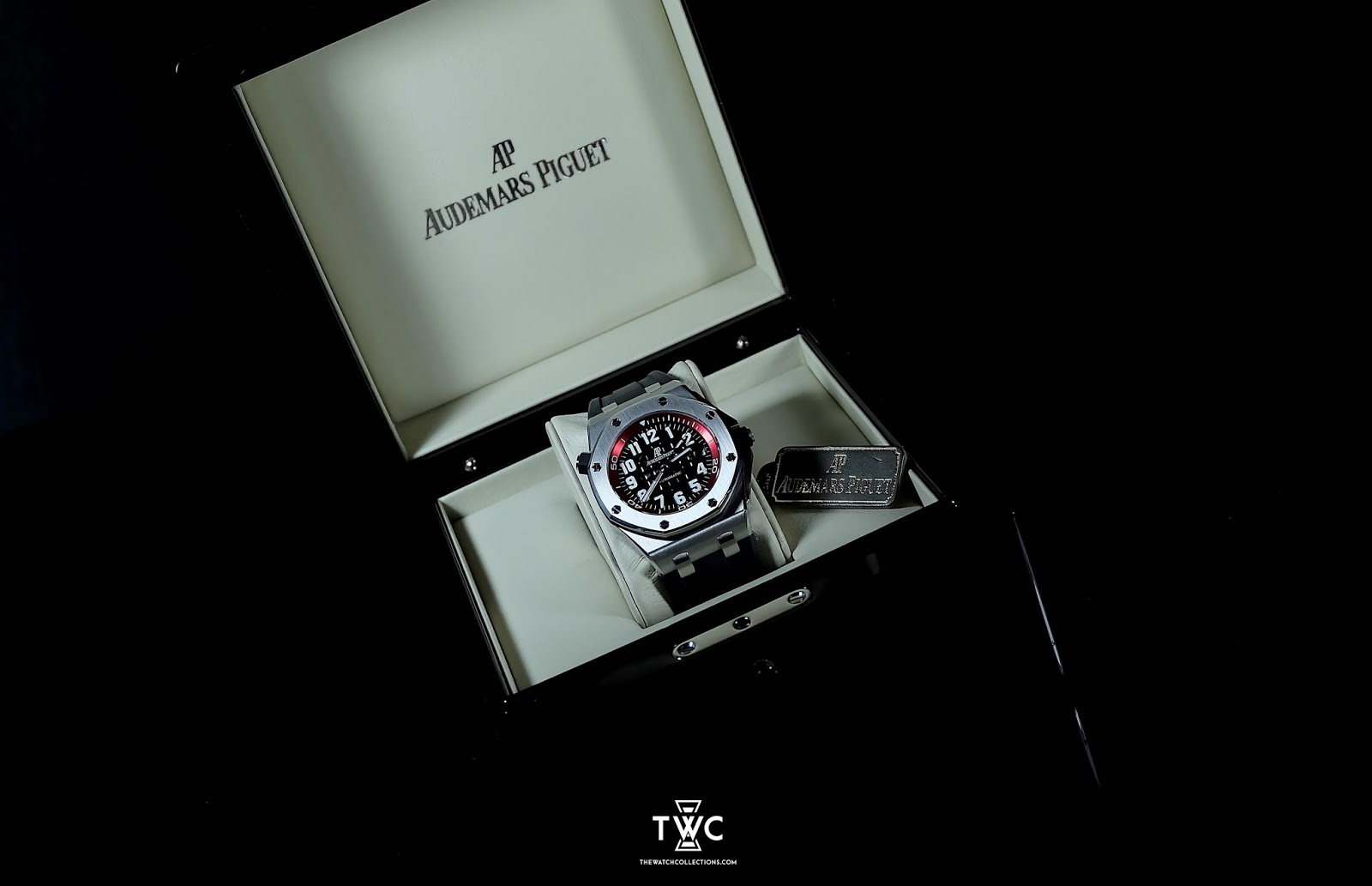 Audemars Piguet - ROYAL OAK OFFSHORE SCUBA RED DIVER