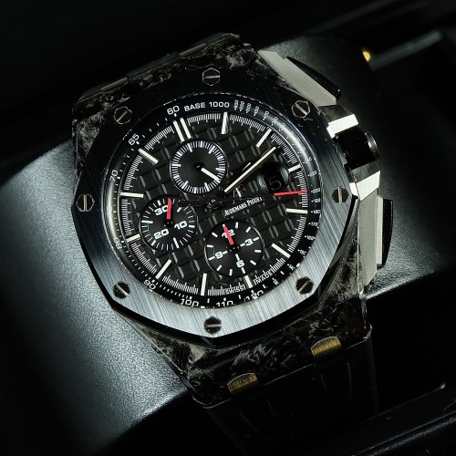 ROYAL OAK OFFSHORE NOVELTY FORGED CARBON 